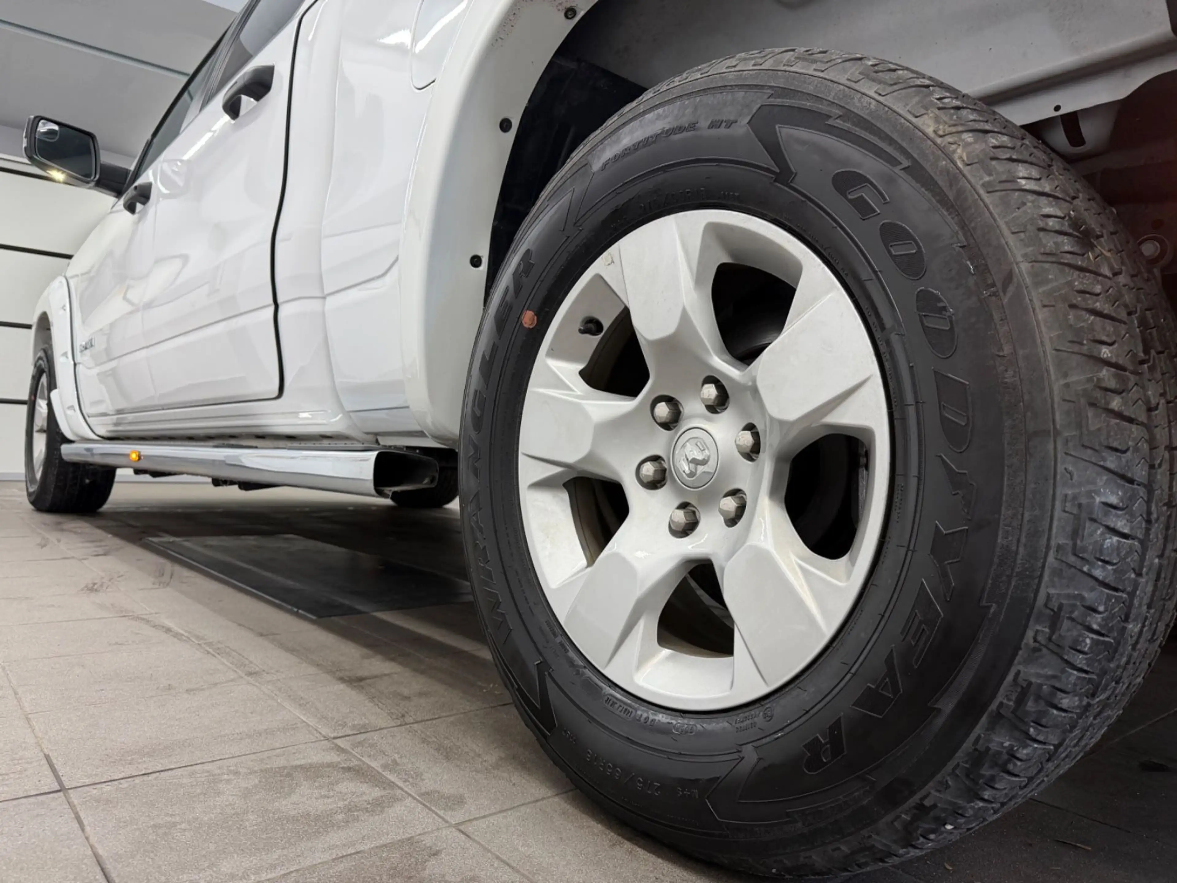 Dodge RAM 1500 5.7 Bighorn Crew 4x4eTorque*6.4FTBox*6S — photo 13