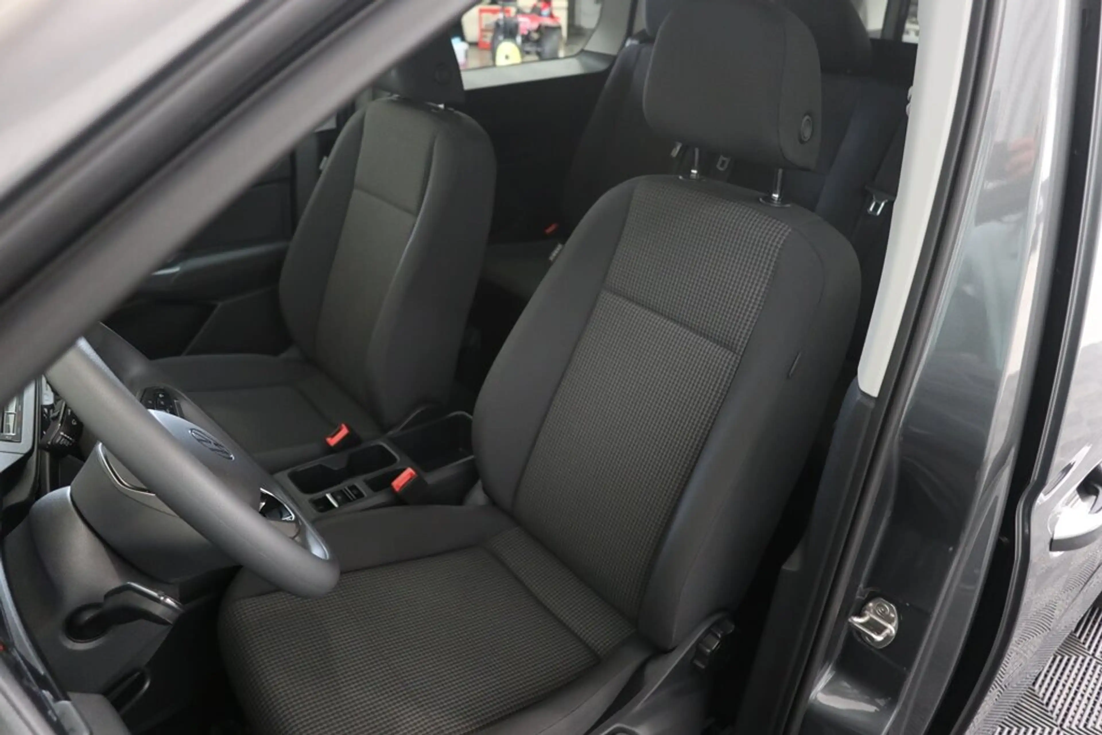 Volkswagen Caddy MAXI 2.0 TDI Lichte vracht/Utilitaire 5 plaatsen Airco Navi — photo 4
