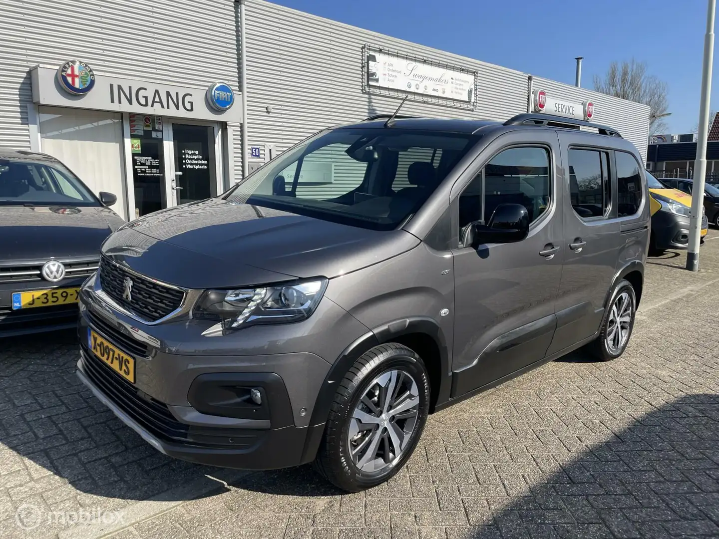 Peugeot e-Rifter EV GT 50 kWh in Nieuwstaat Grijs - 1