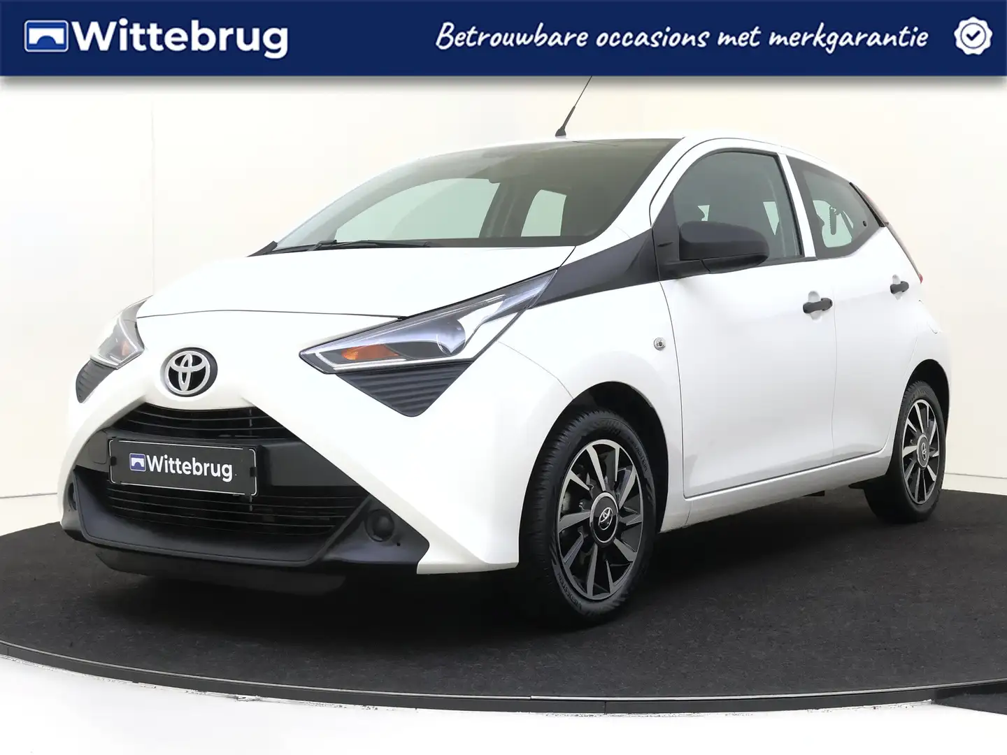 Toyota Aygo 1.0 VVT-i x-fun | Airconditioning | Blue Tooth | Weiß - 1
