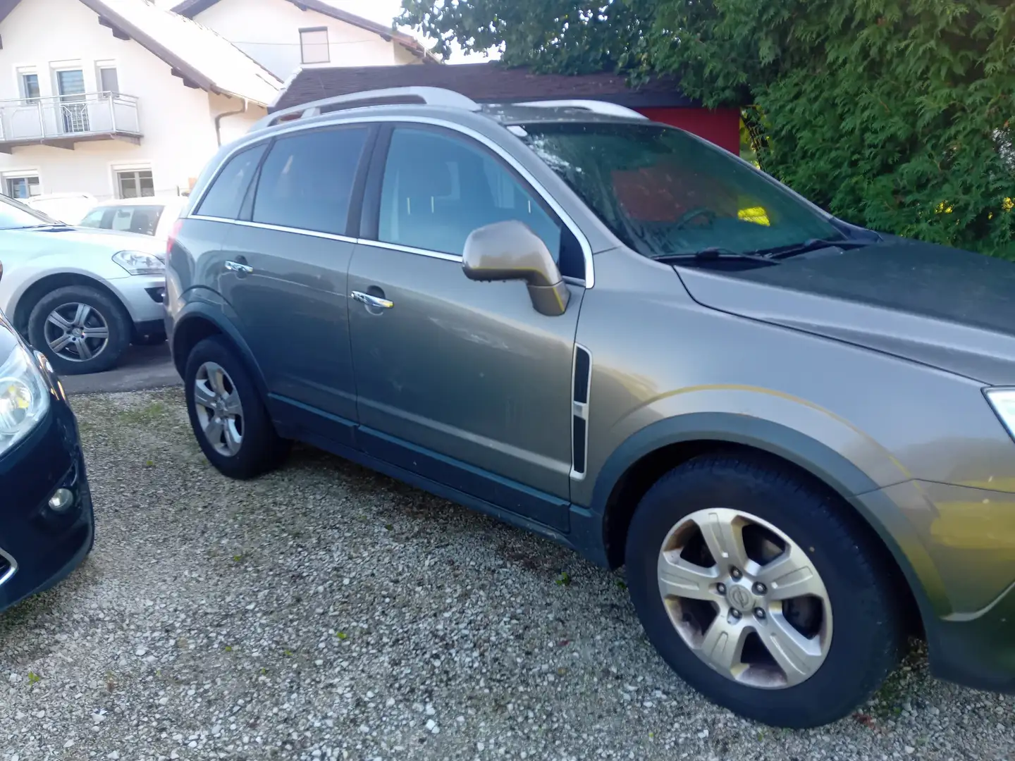 Opel Antara 2,0 CDTI DPF Export oder Händler - 1
