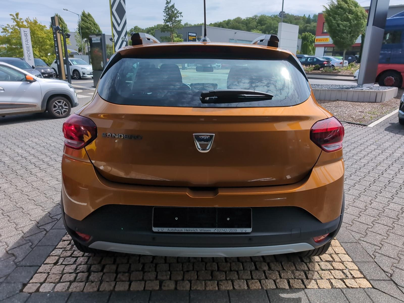 Dacia Sandero Stepway Comfort TCe 90 — photo 4