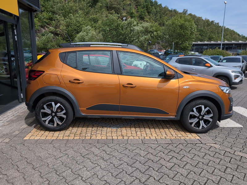 Dacia Sandero Stepway Comfort TCe 90 — photo 6
