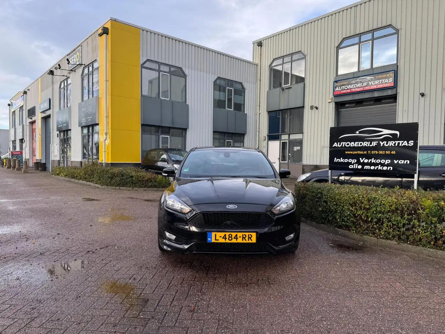 Ford Focus 1.0 Ambiente ST LINE!! Noir - 2