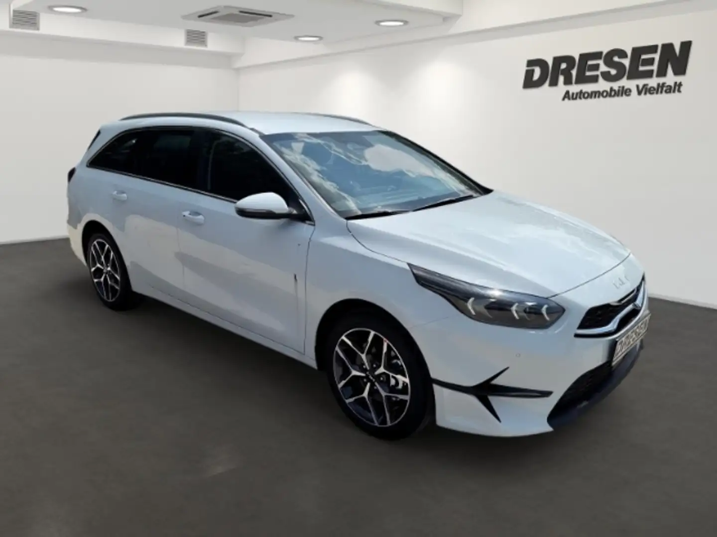 Kia Ceed SW / cee'd SW ULTIMATE 1.5 T-GDI 140 AT NAVI,DAB,KLIMA,SITZHZG,L Fehér - 2