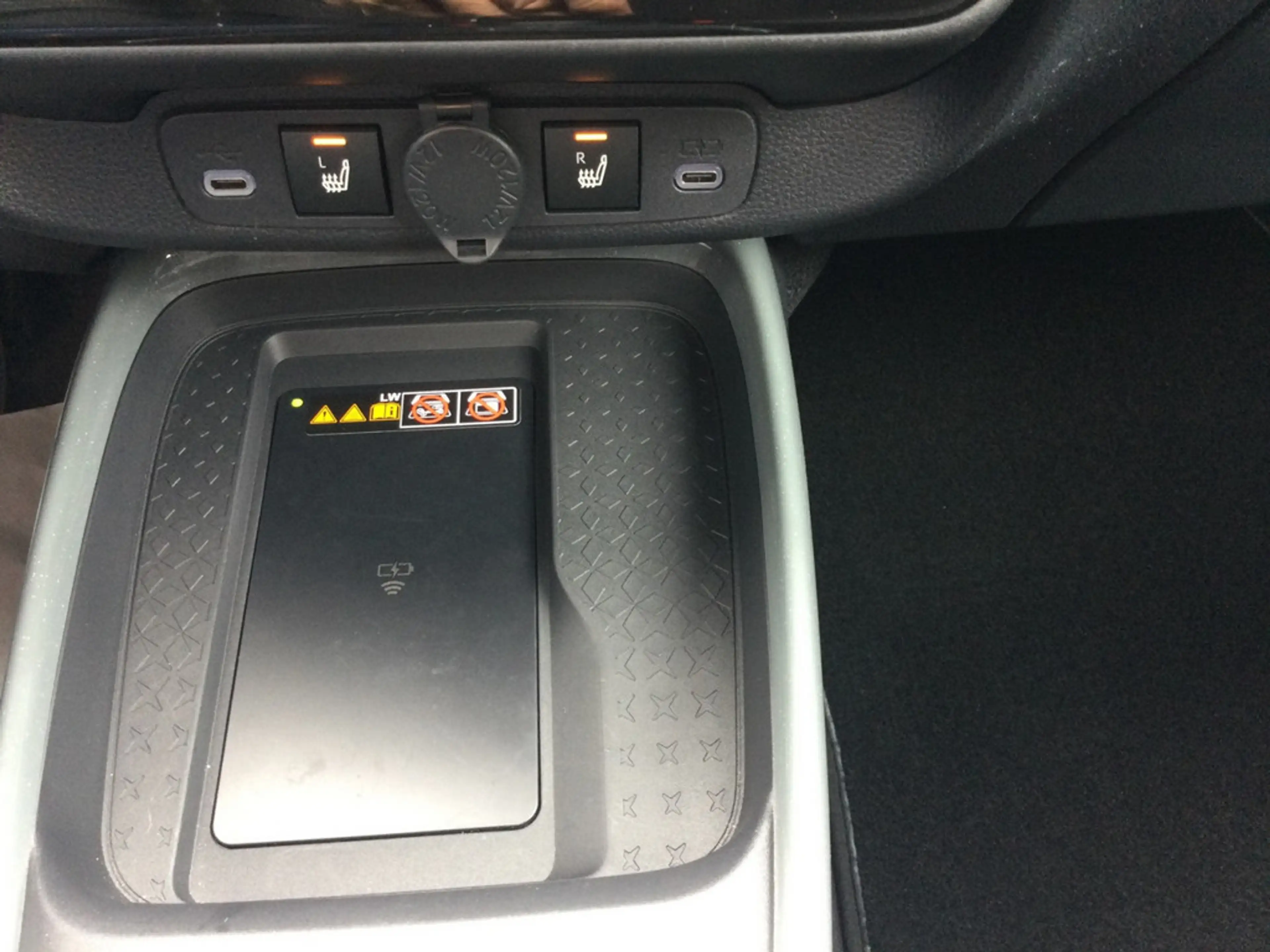 Toyota Aygo X 1.5 Hybrid Teamplayer SHZ & PDC vo+hi — photo 14