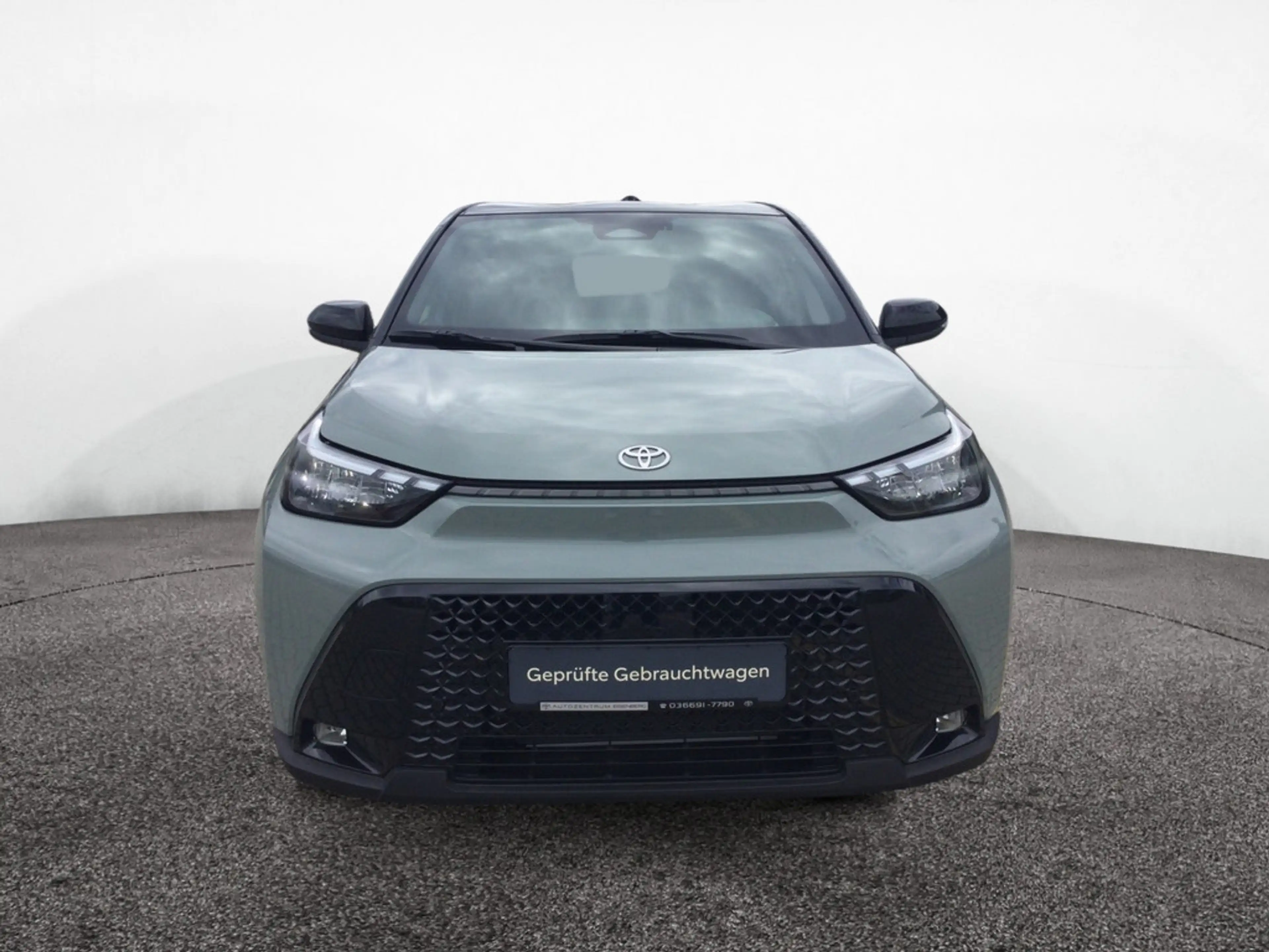 Toyota Aygo X 1.5 Hybrid Teamplayer SHZ & PDC vo+hi — photo 3