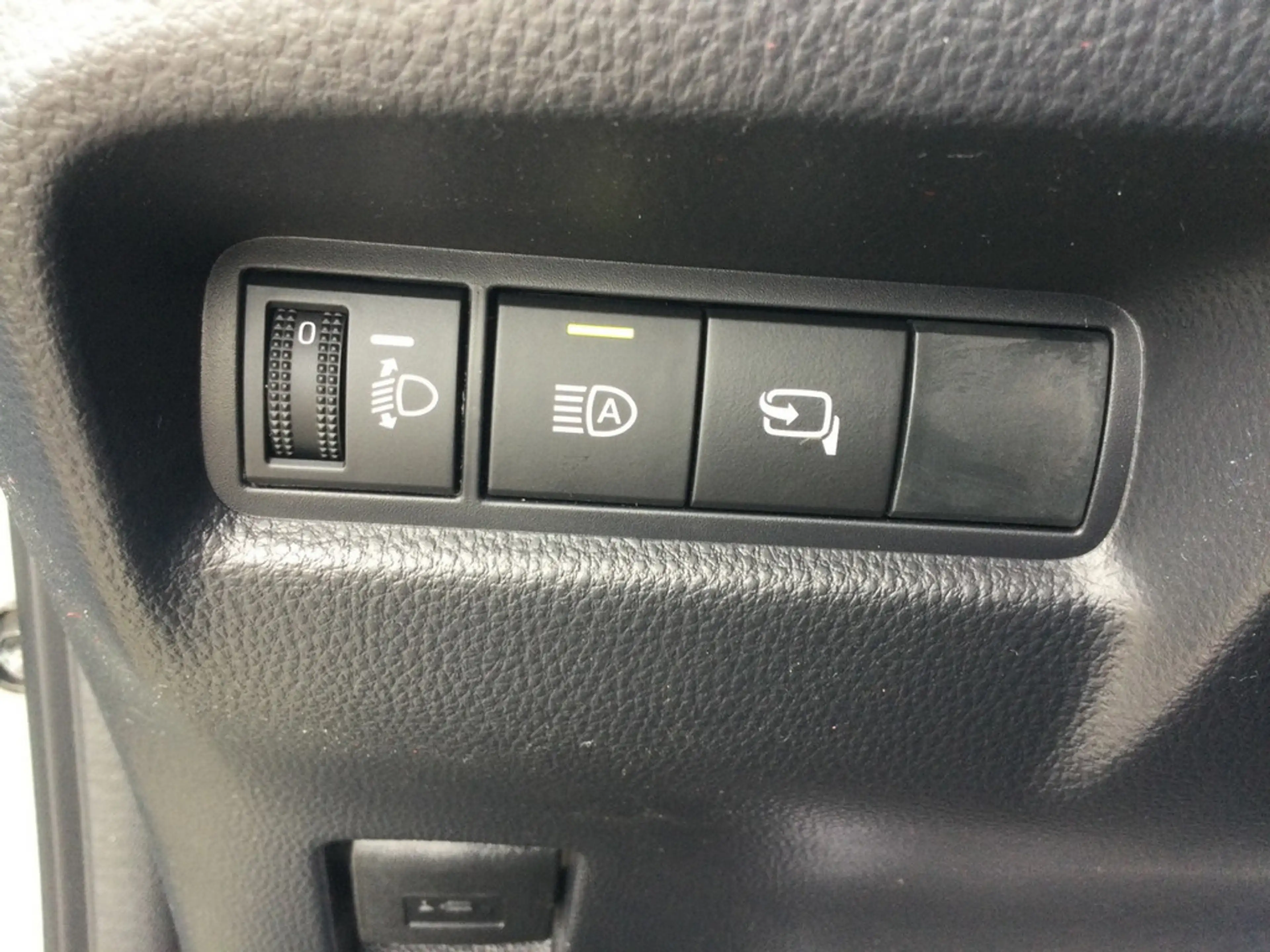 Toyota Aygo X 1.5 Hybrid Teamplayer SHZ & PDC vo+hi — photo 15
