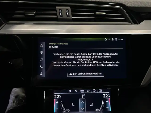 Audi Q8 E-Tron view 27
