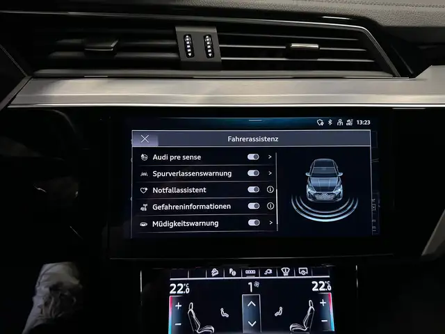 Audi Q8 E-Tron view 26
