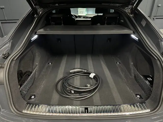 Audi Q8 E-Tron view 30