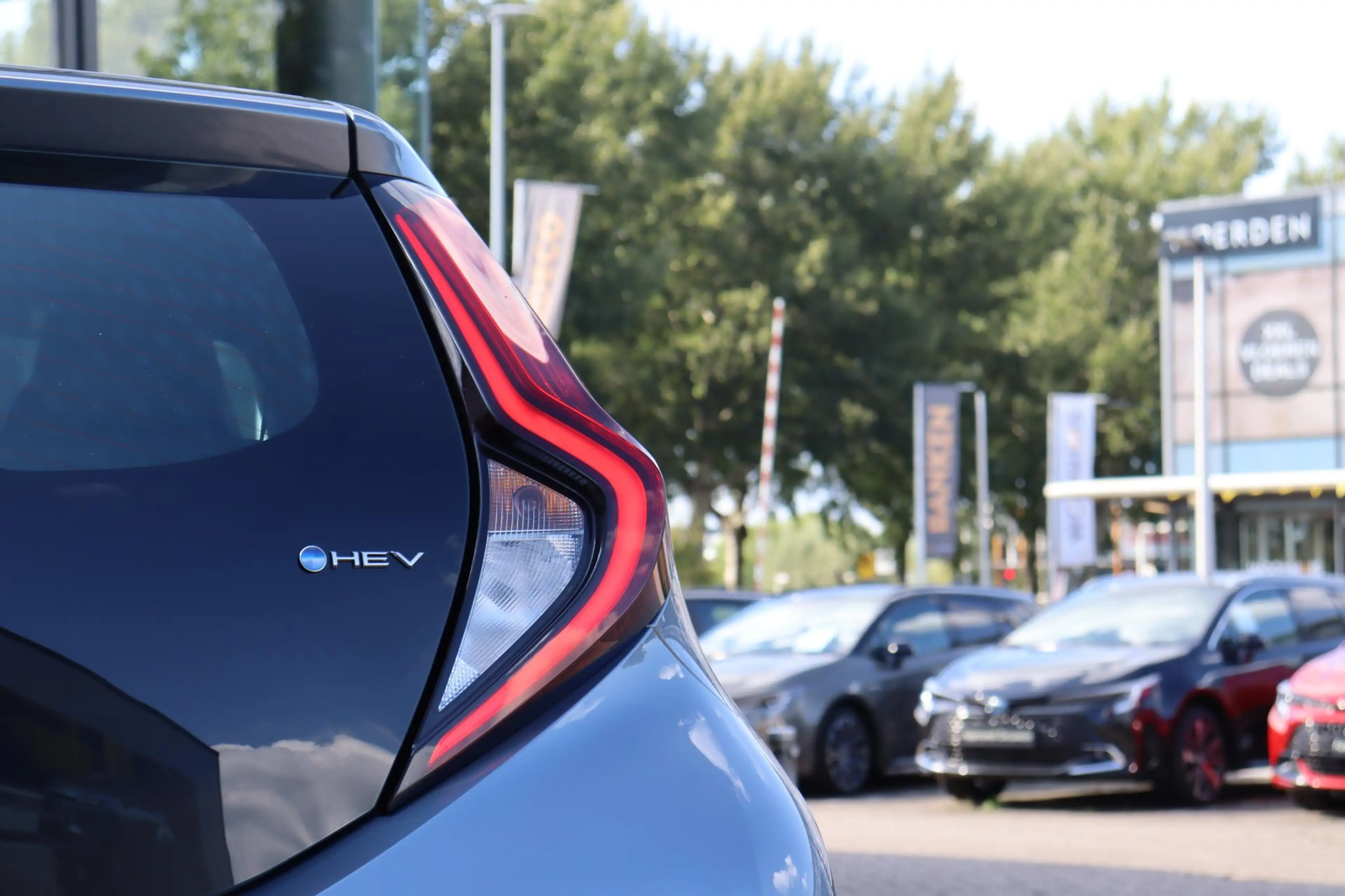 Toyota Aygo X Hybrid 115 play, Go Pack, Nieuw en snel leverbaar! — photo 12