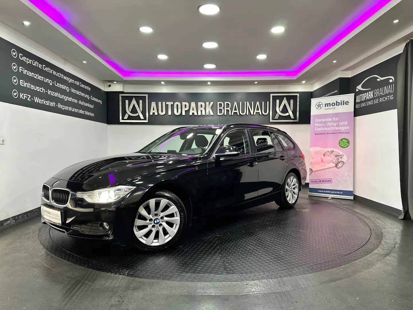 BMW 316 d Touring F31 *BI-XENON*NAVI* Zwart - 1