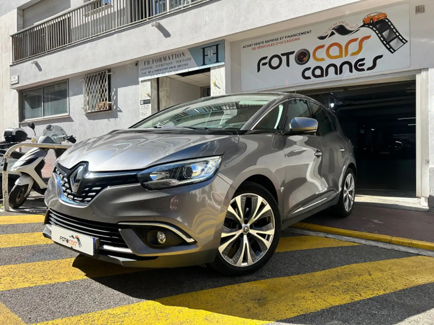 Renault Scenic 1.3 TCE 140CH ENERGY INTENS Gris - 1