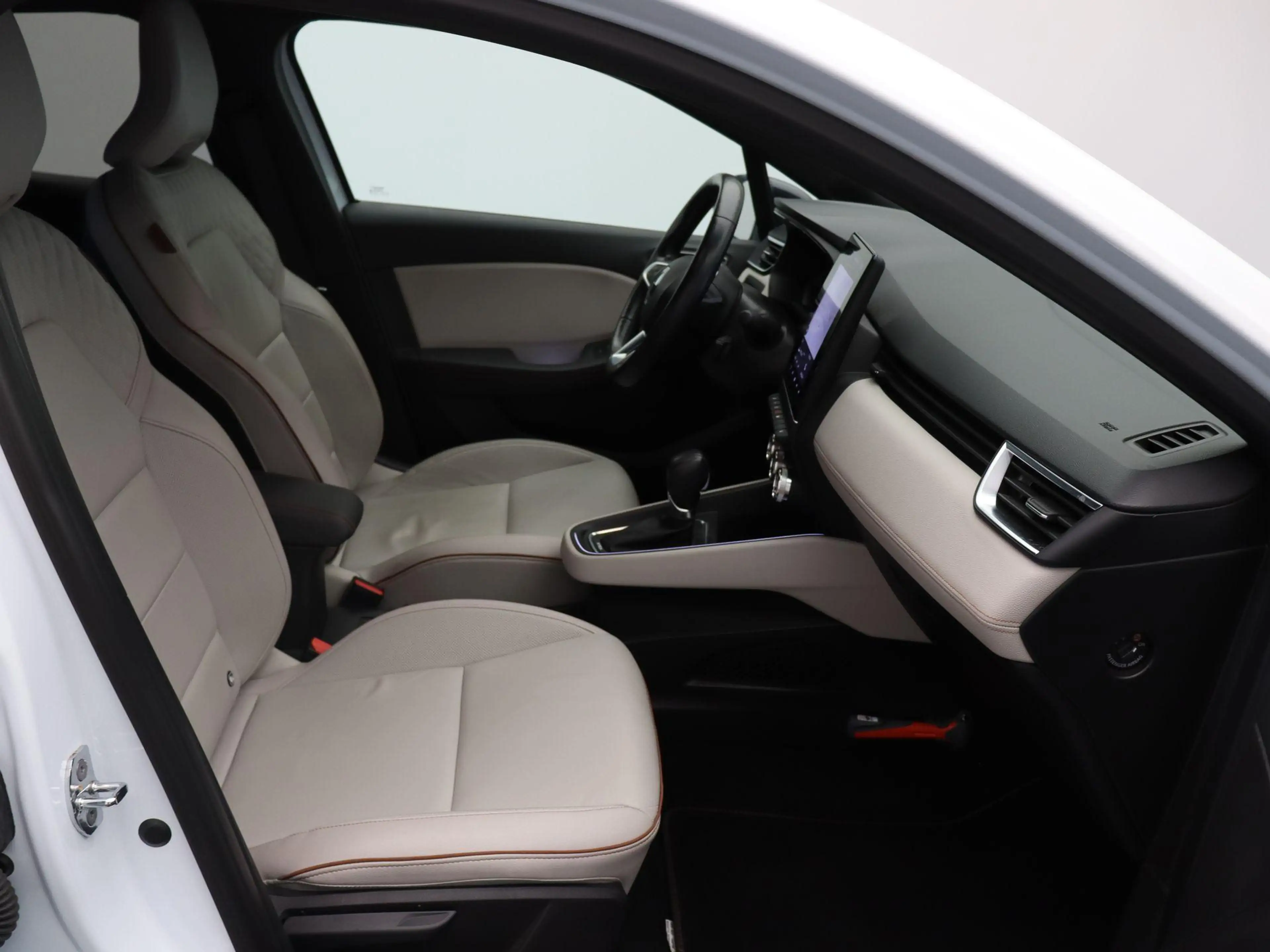 Renault Clio E-Tech Hybrid 140pk Initiale Paris | Stoel- en stu — photo 14