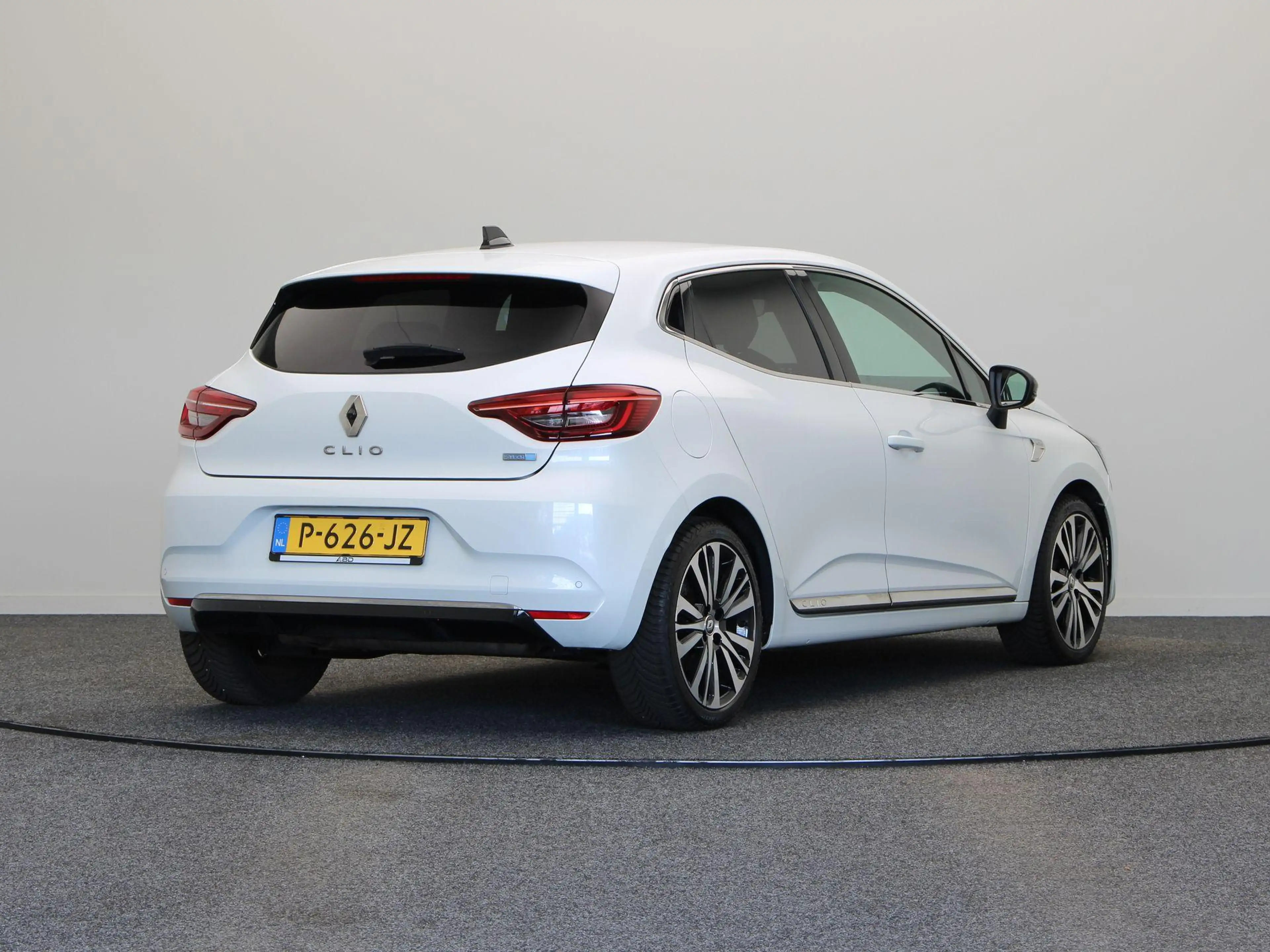 Renault Clio E-Tech Hybrid 140pk Initiale Paris | Stoel- en stu — photo 11