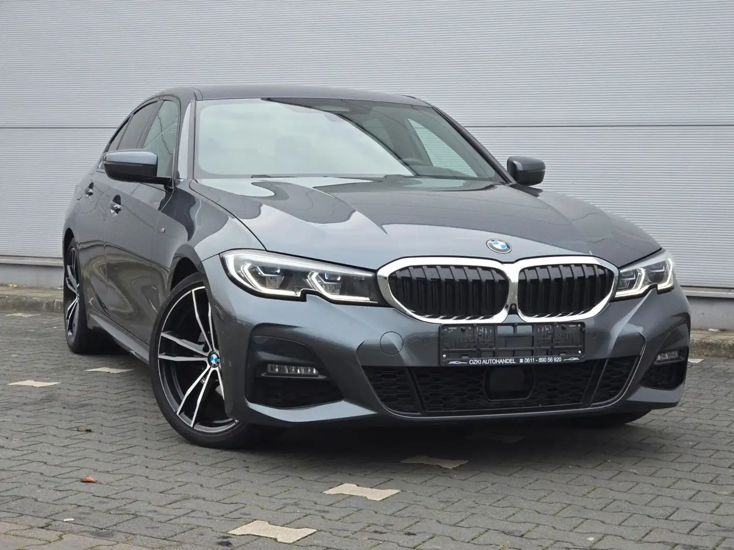 BMW 320 d M Sport (Laser/360 Kamera/Head-Up) Grijs - 1