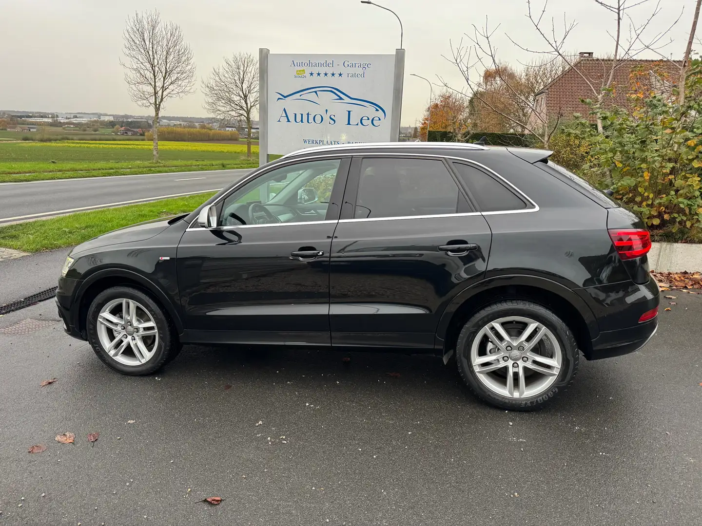 Audi Q3 Q3 2.0 TFSI quattro S tronic S line Schwarz - 2