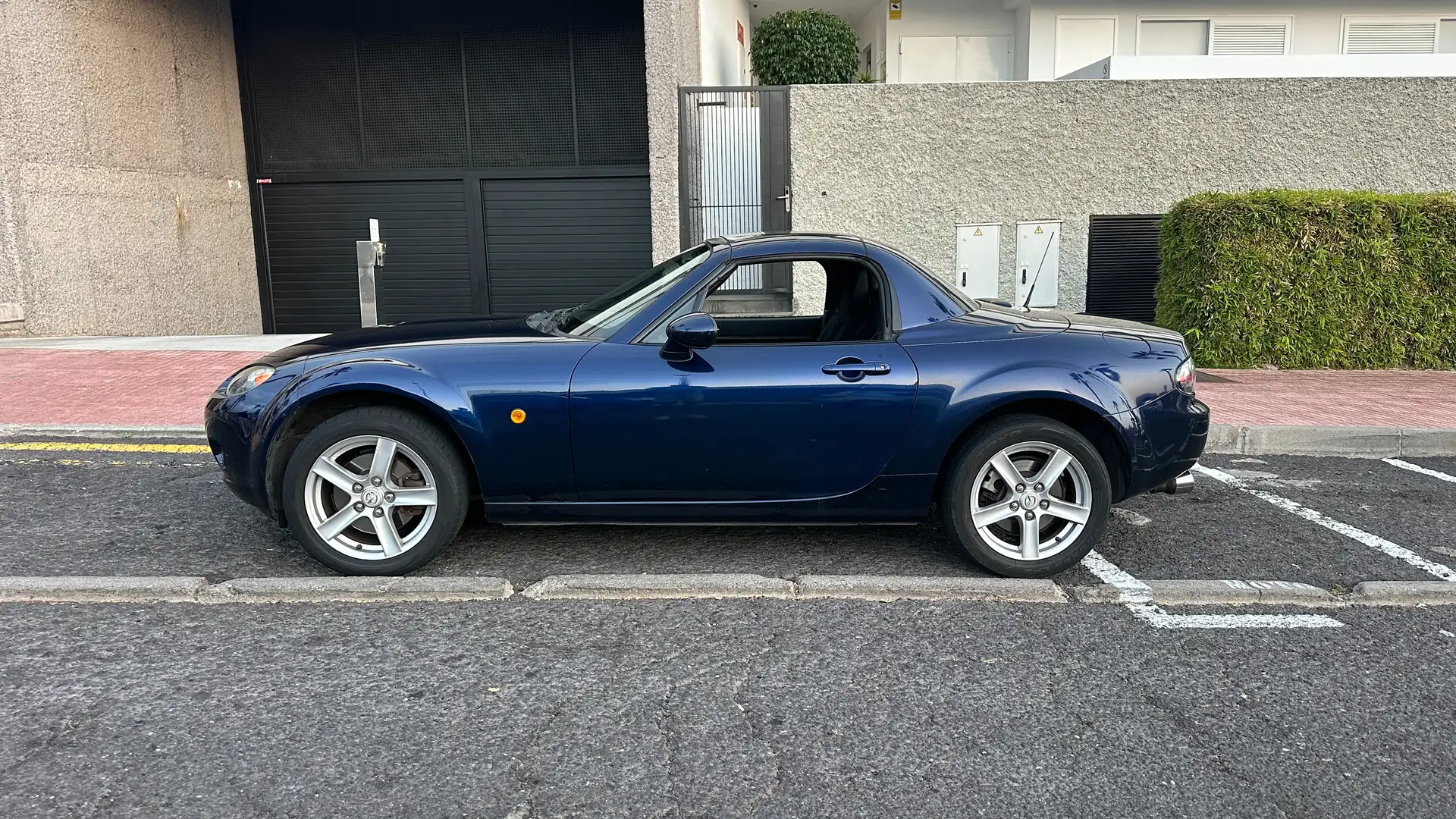 Mazda MX-5 MX-5 Roadster Coupé 1.8 Active Active Azul - 2