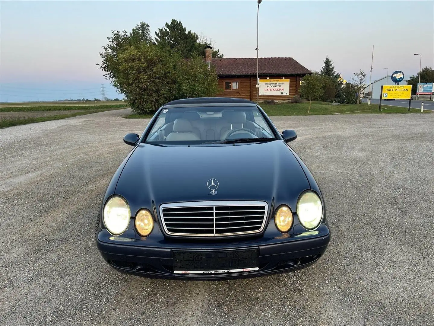 Mercedes-Benz CLK 320 Elegance Blau - 2