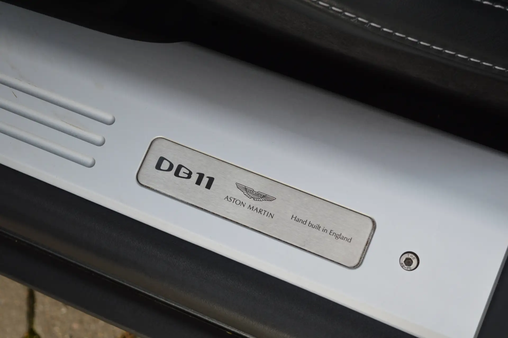 애스턴마틴 DB11 V8 2018 회색 사진 8