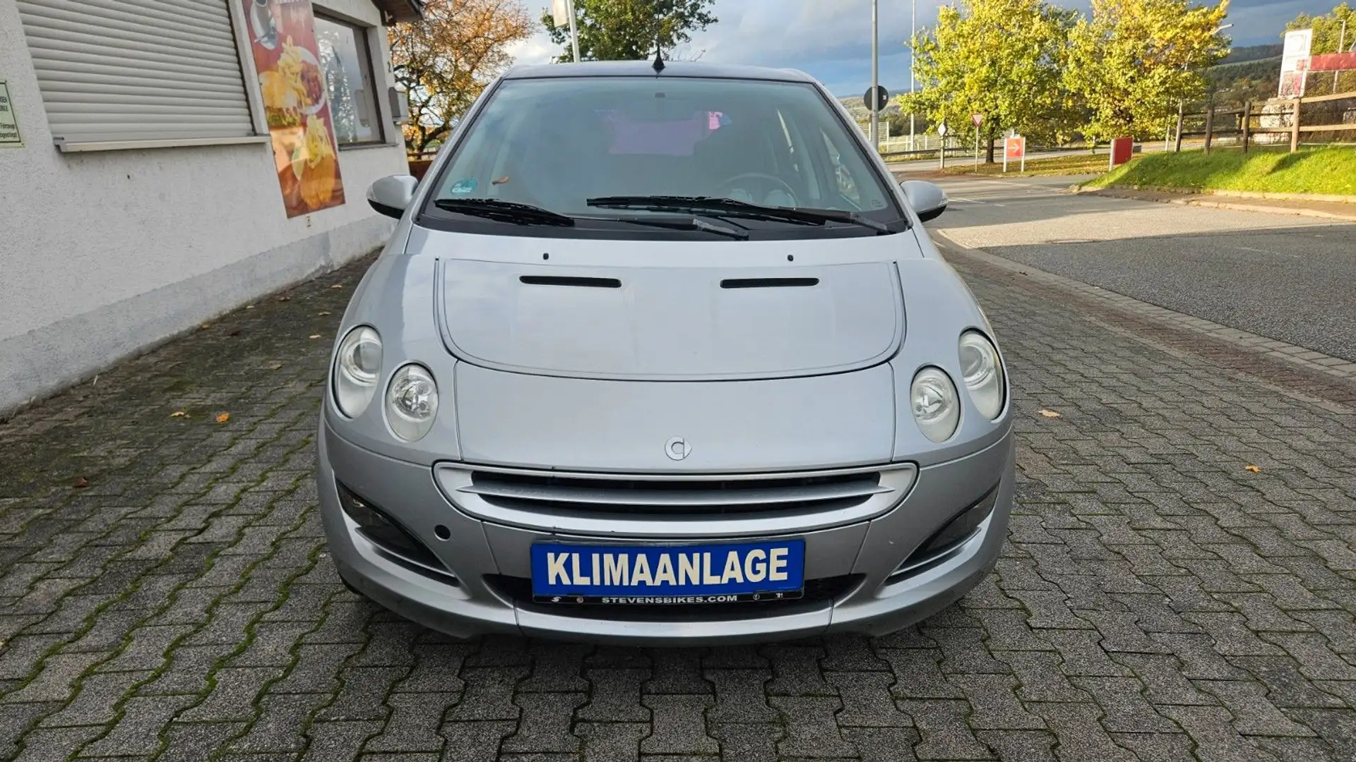 smart forFour Basis 70kW, ZV, Klima, TÜV bis 07/2027 Silber - 2