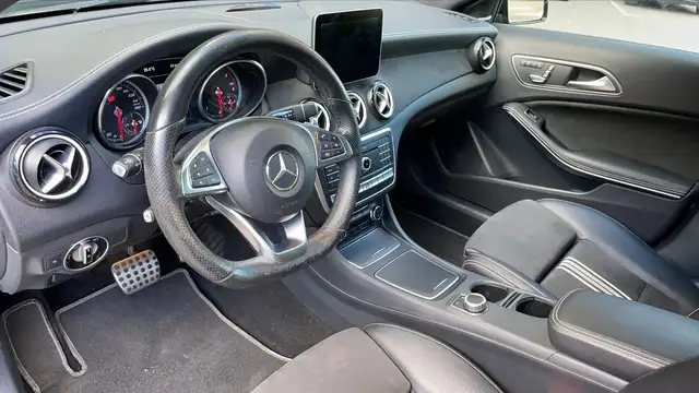 Mercedes-Benz Unknown Model view 8