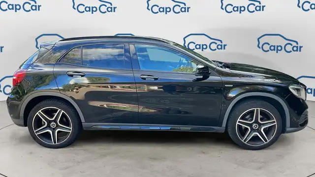 Mercedes-Benz Unknown Model view 4