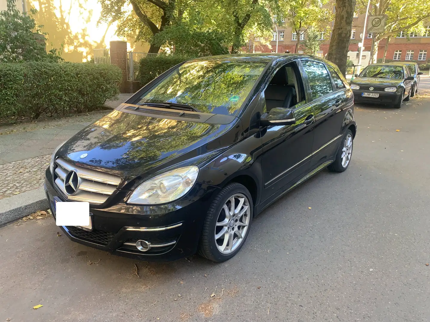 Mercedes-Benz B 200 Leder+Panoramadach+1Hand+1Jahr Garantie+TÜV NEU Nero - 2