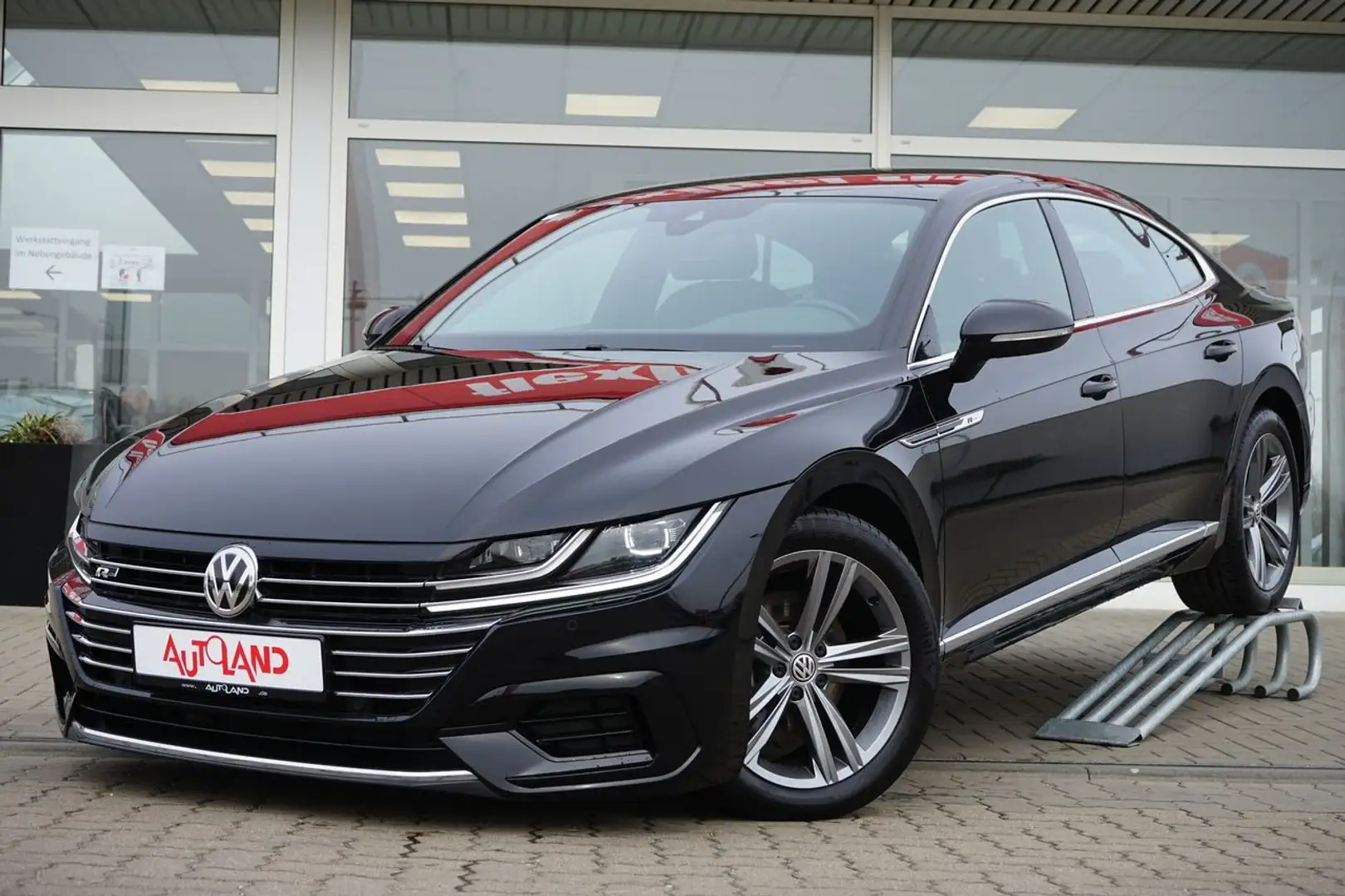 Volkswagen Arteon 2.0 TSI R-Line DSG LED Navi Dynaudio ACC Schwarz - 2