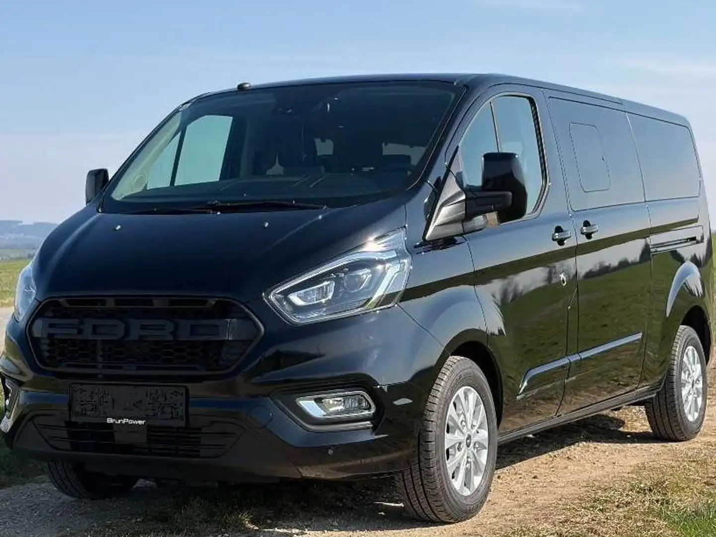 Ford Tourneo Custom Tourneo Custom 2,0 TDCi 320 L2 Titanium Titanium Schwarz - 1