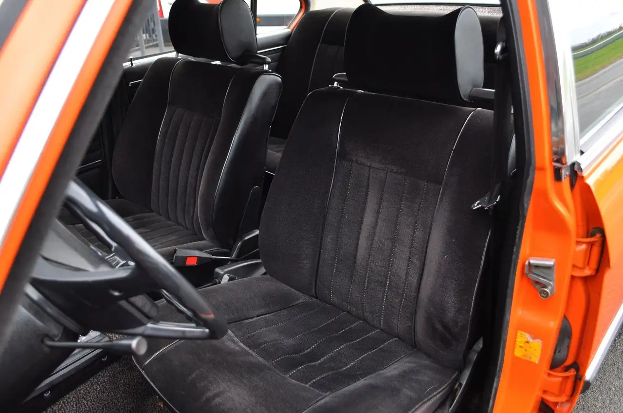 BMW 520 "unverbastelter Originalzustand aus 1. Hand", foto 12