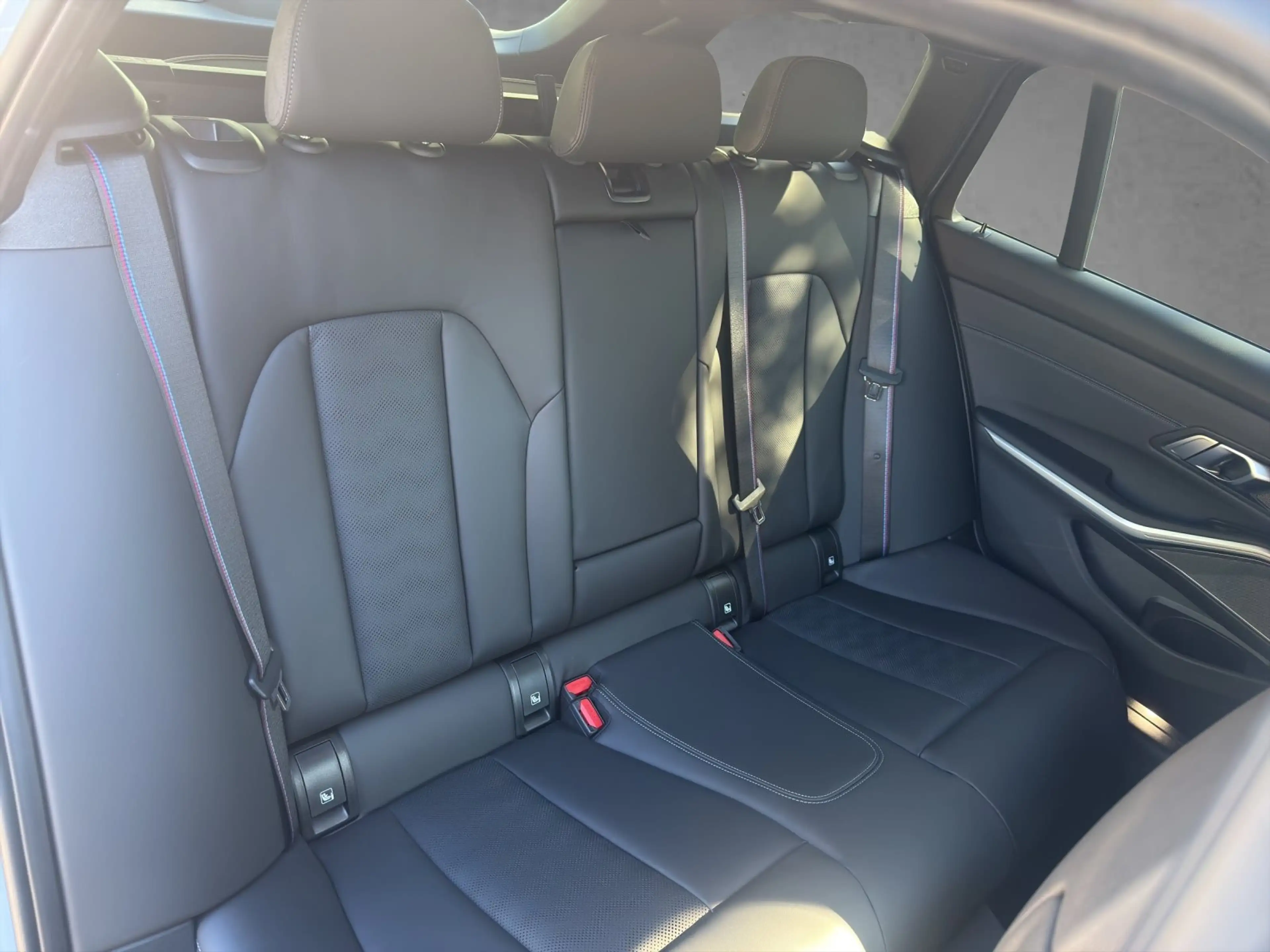 BMW M3 Competition Touring mit M x — photo 14