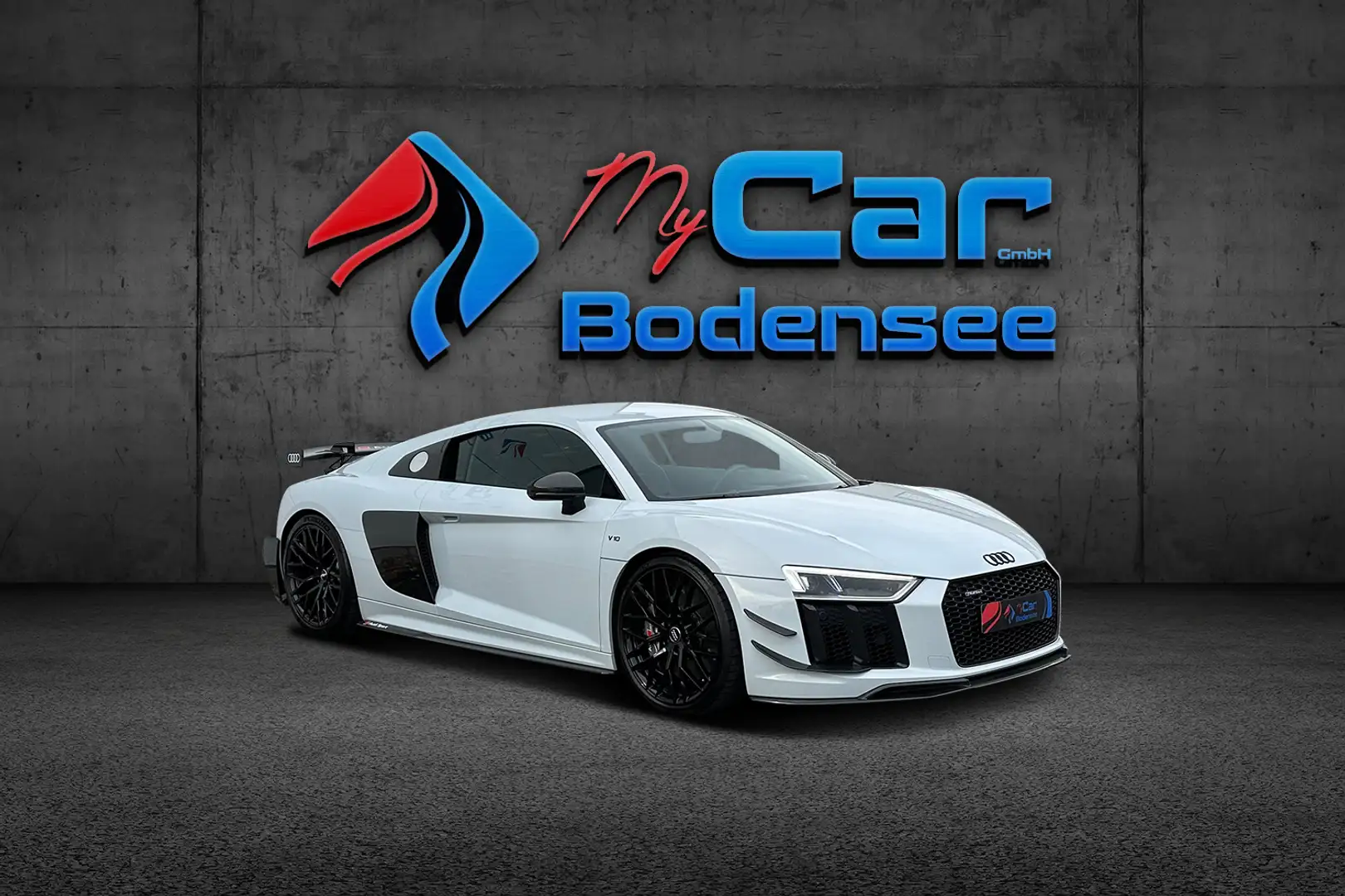 Audi R8 GT V10 + QUATTRO °1,99%°NO OPF°CARBON°B&O°+++ siva - 1