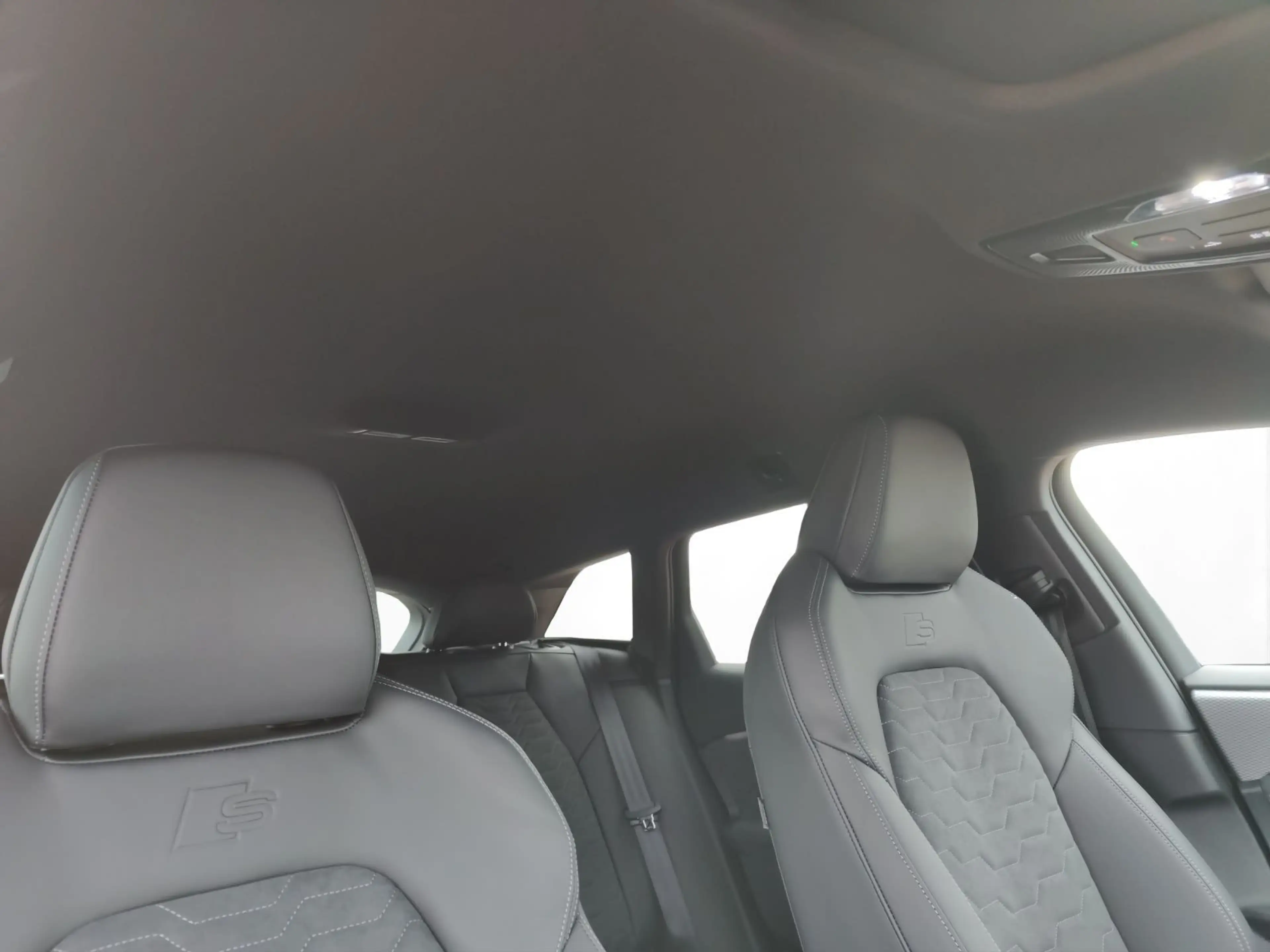 Audi A6 e-tron QUATTRO+S-LINE+AHK+LUFT+AR-HUD+ — photo 13