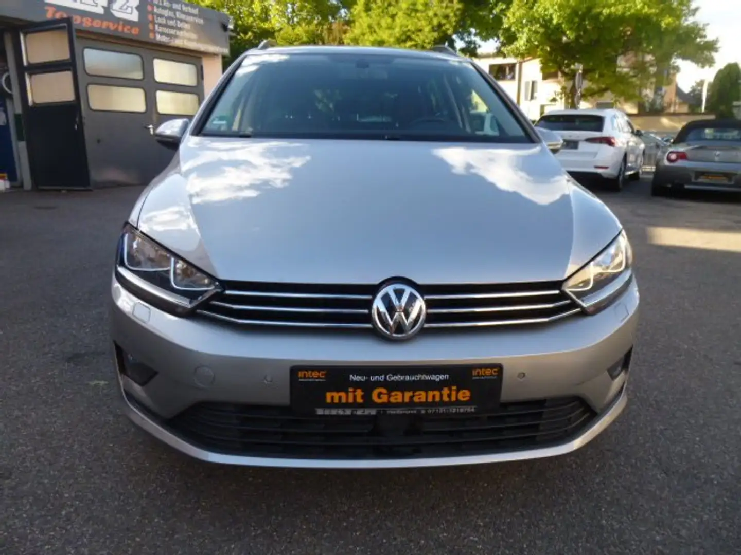 Volkswagen Golf Sportsvan Comfortline Parkpilot Navi Rentnerfahrzeug Grau - 2