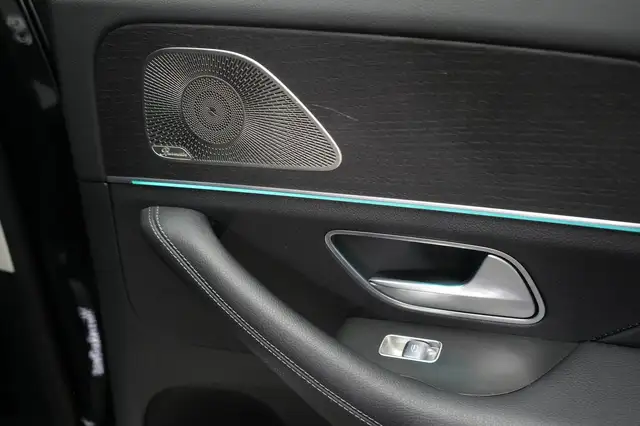 Mercedes-Benz Gle view 11