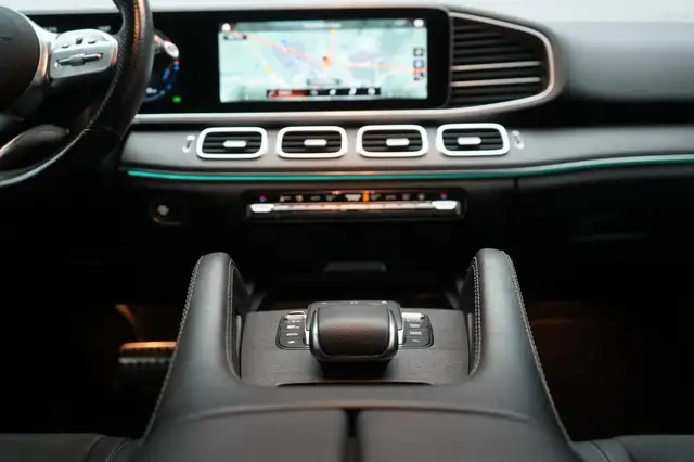 Mercedes-Benz Gle view 19