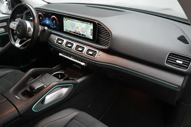 Mercedes-Benz Gle view 10