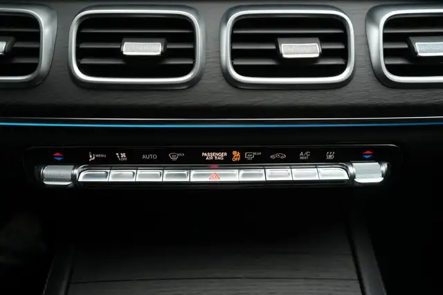 Mercedes-Benz Gle view 26
