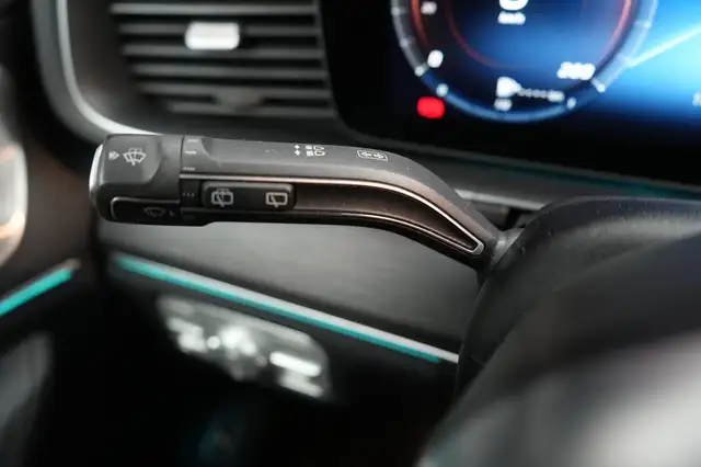 Mercedes-Benz Gle view 30