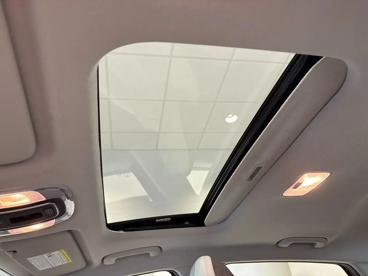 Hyundai ELANTRA fotografie Hyundai ELANTRA