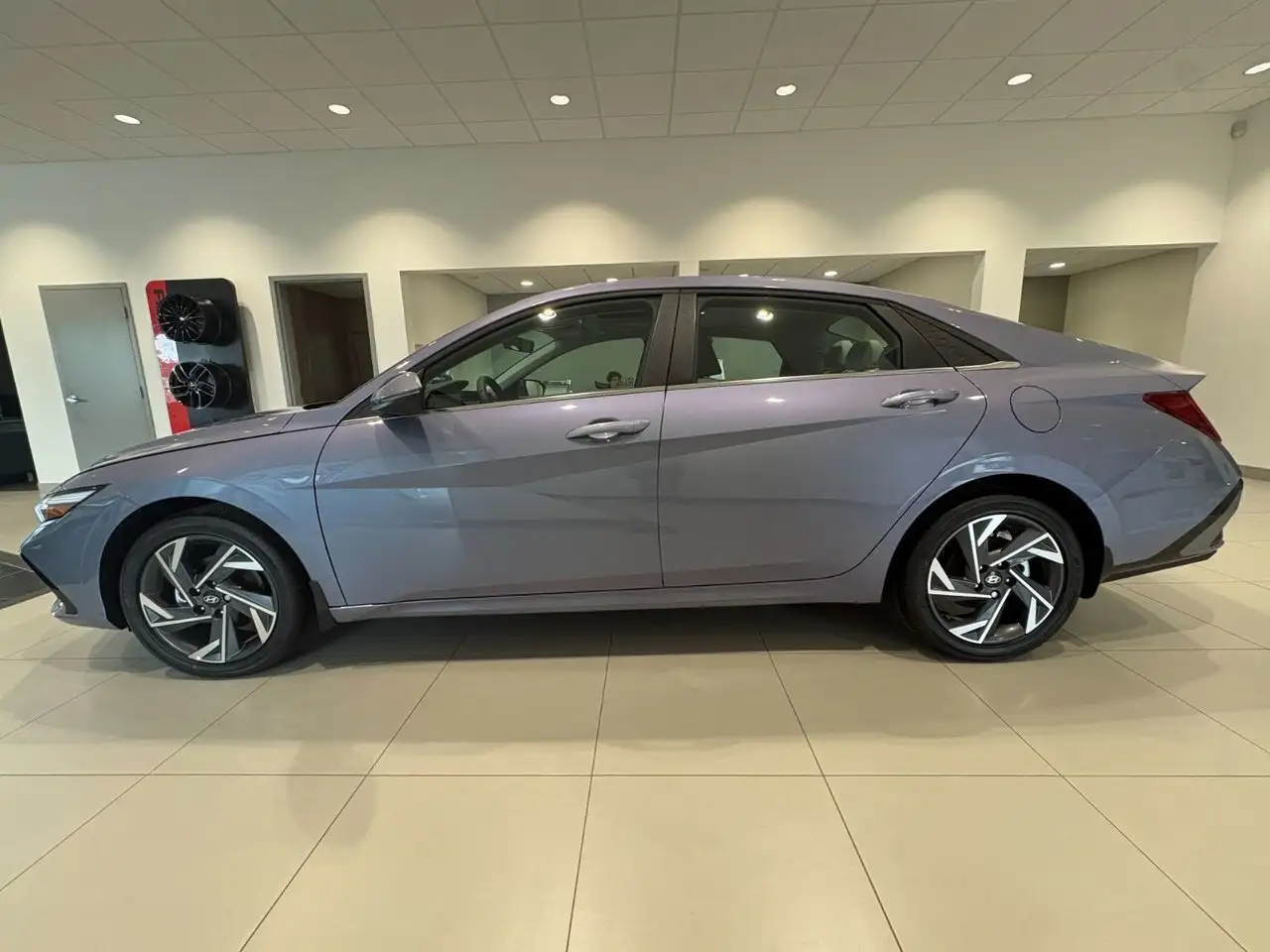 Hyundai ELANTRA fotografie Hyundai ELANTRA