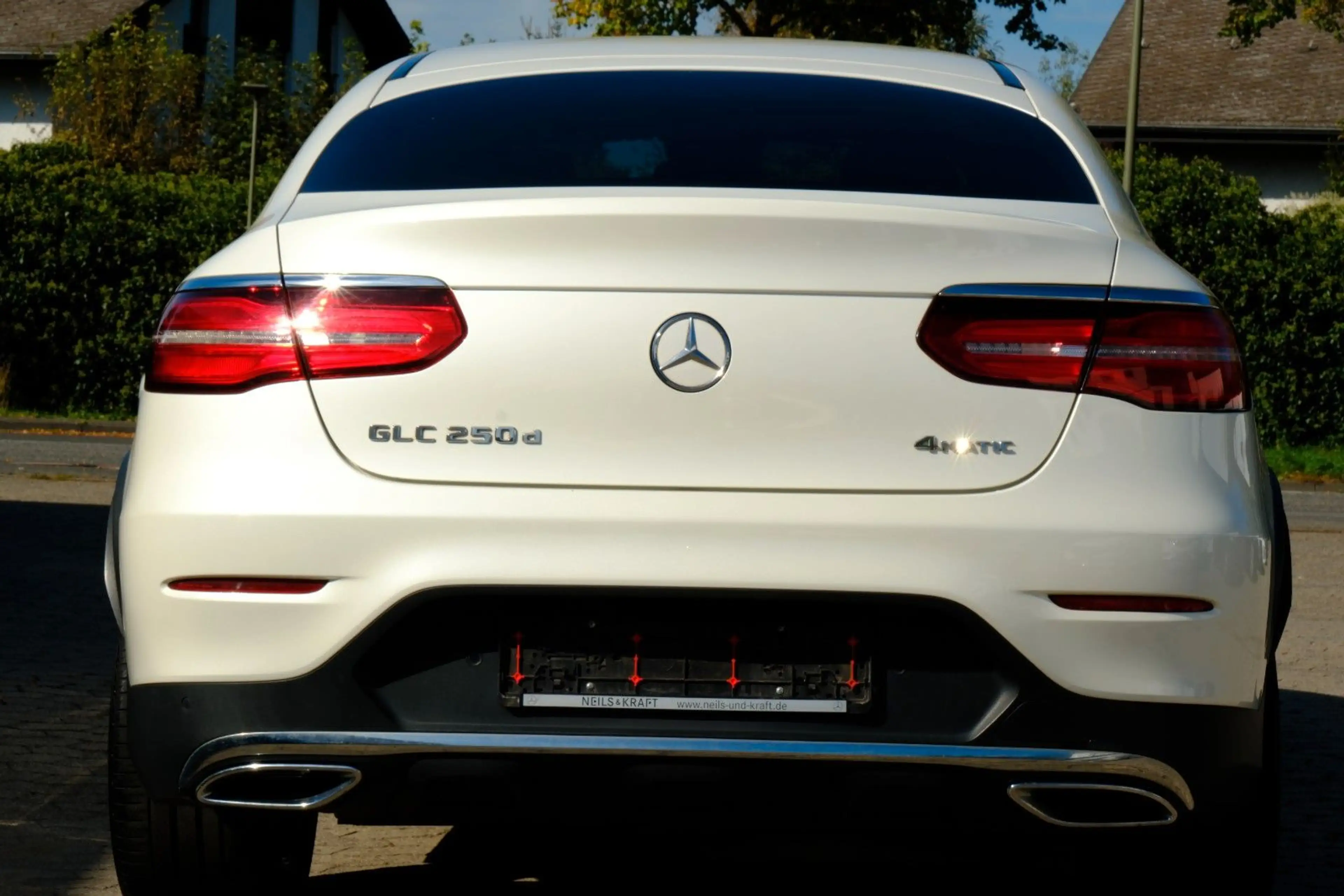 Mercedes-Benz GLC 250 d 4Matic AMG Line | Panorama | Burmester — photo 10