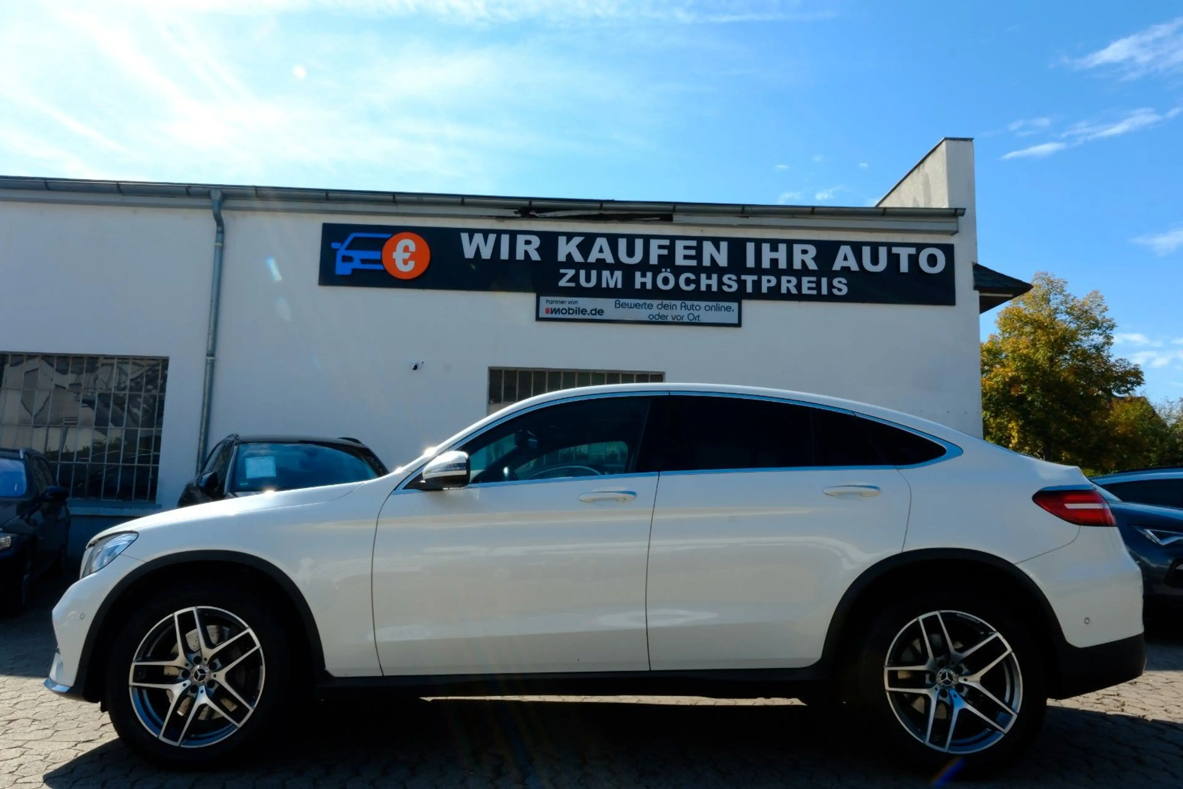 Mercedes-Benz GLC 250 d 4Matic AMG Line | Panorama | Burmester — photo 7