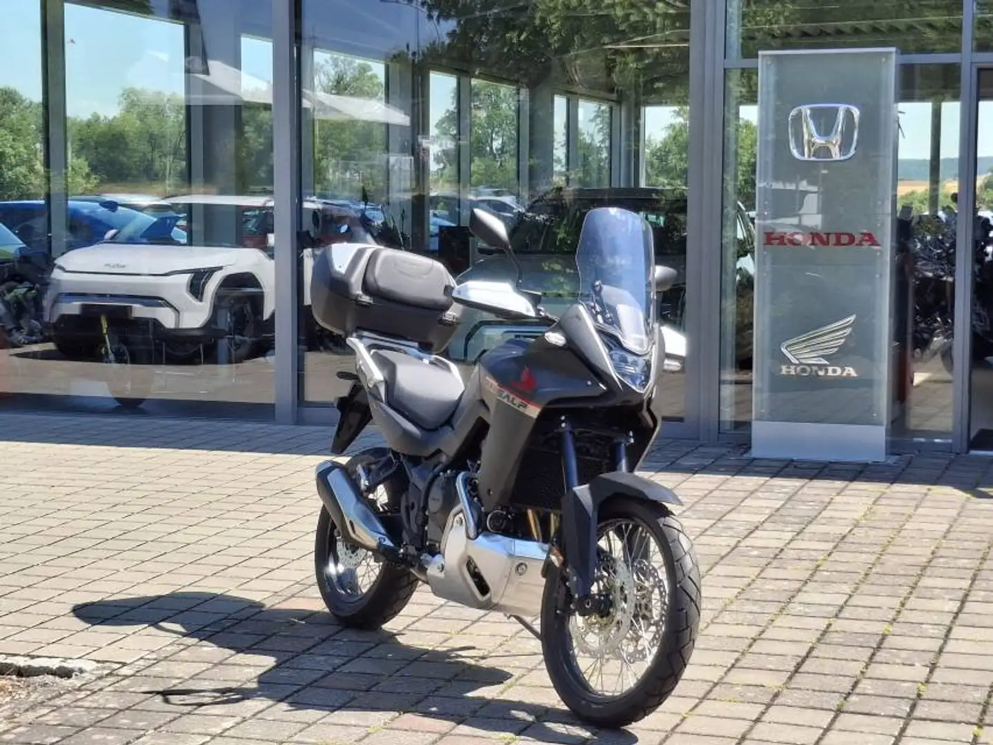 Honda Transalp XL750P 'Transalp' ## Jetzt bis zu 2.089- sparen # Czarny - 1