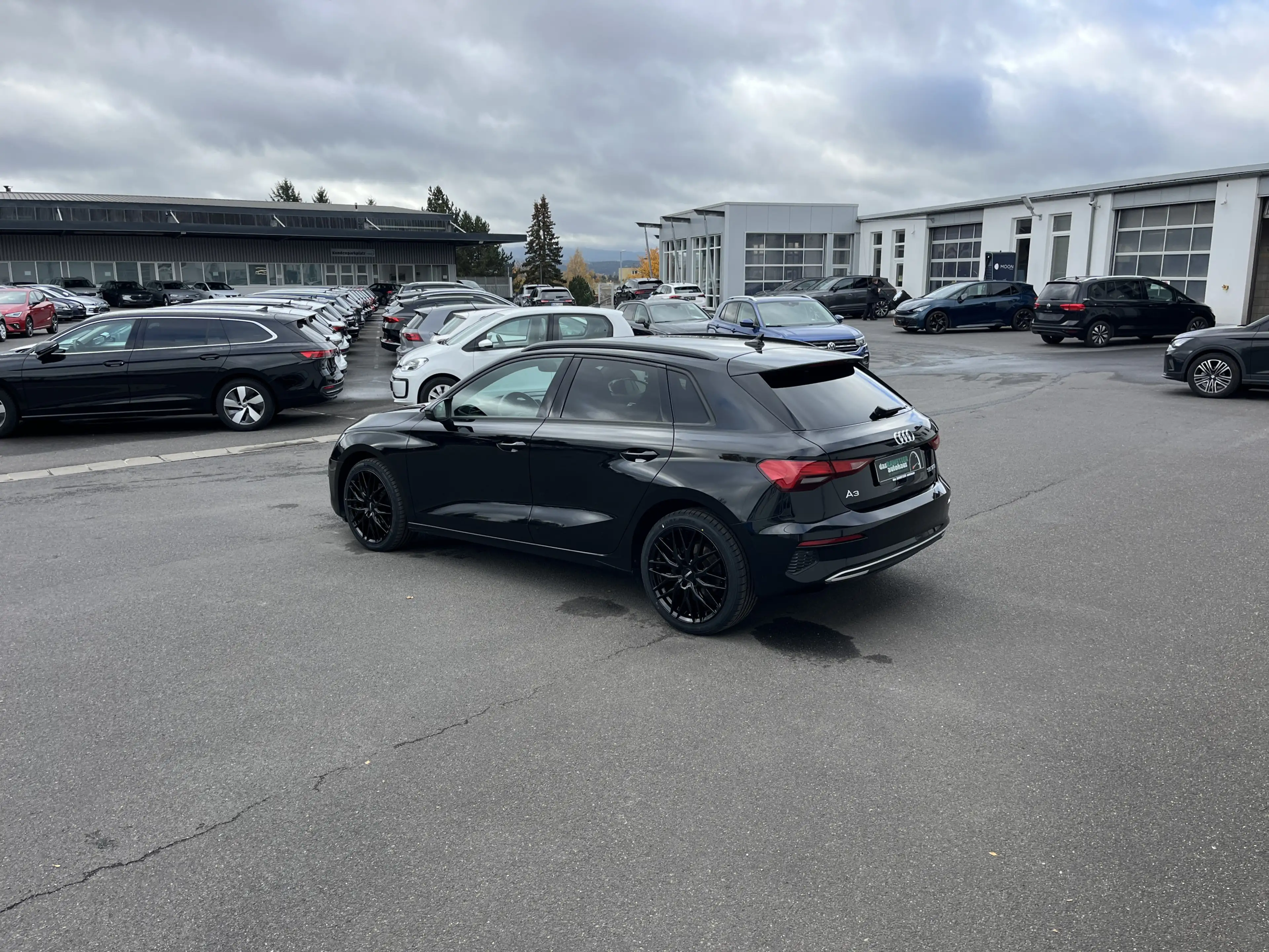 Audi A3 Sportback 35 1.5 TFSI S tronic S-Line Optik 144€ — photo 11