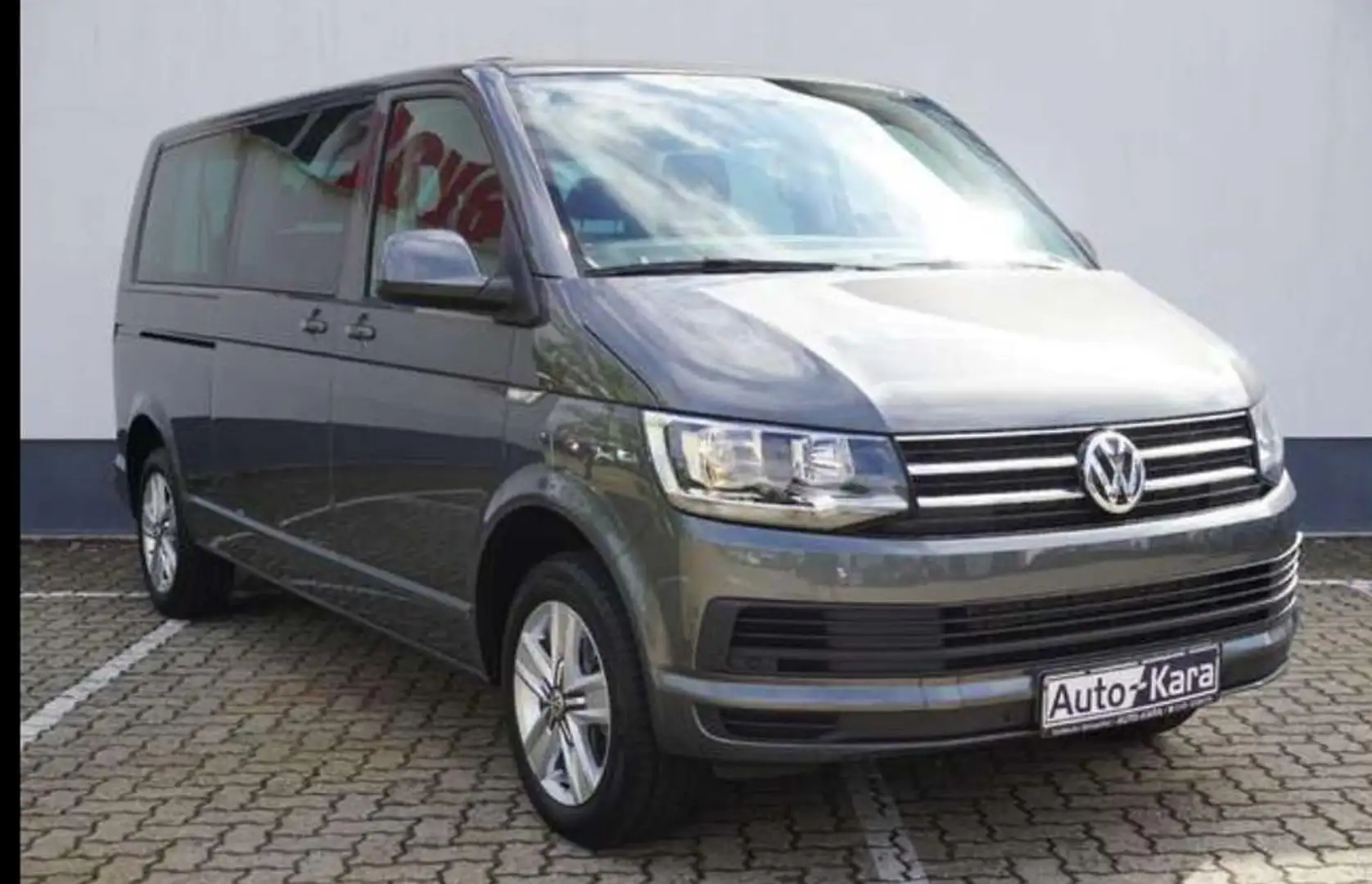 Volkswagen T6 Caravelle DSG Lang Highline - 2