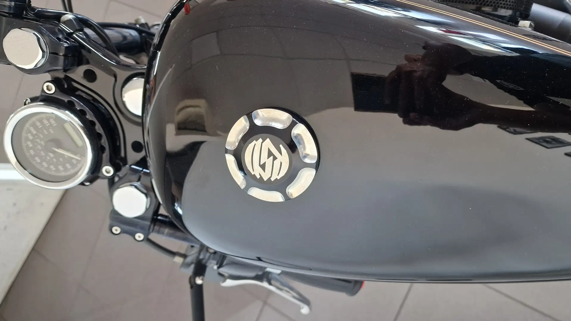 Harley-Davidson XL 883 CAFE' RACER Nero - 2