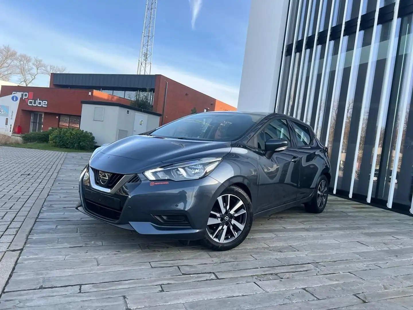 Nissan Micra 1.0 Acenta - 1